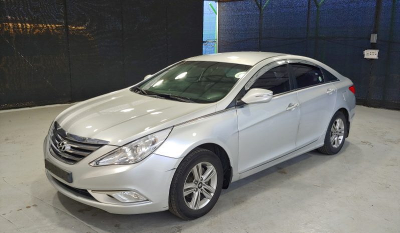 2013 Hyundai YF Sonata full