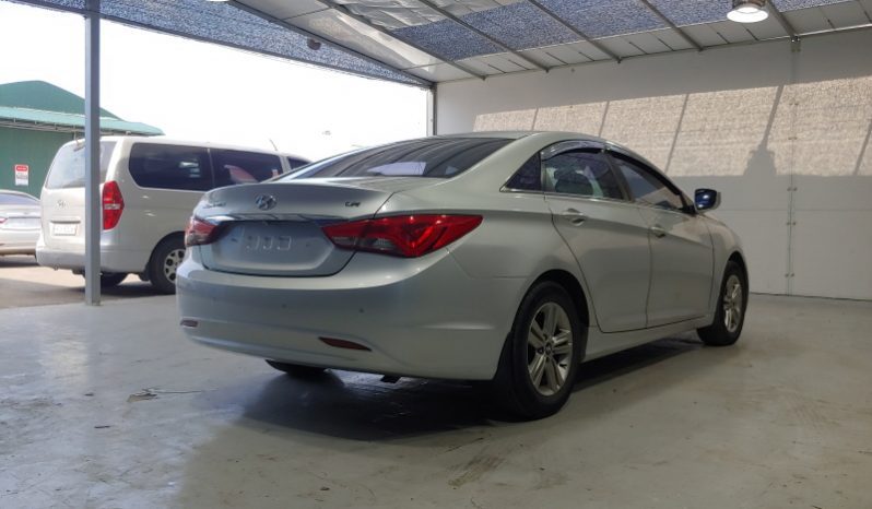 2013 Hyundai YF Sonata full