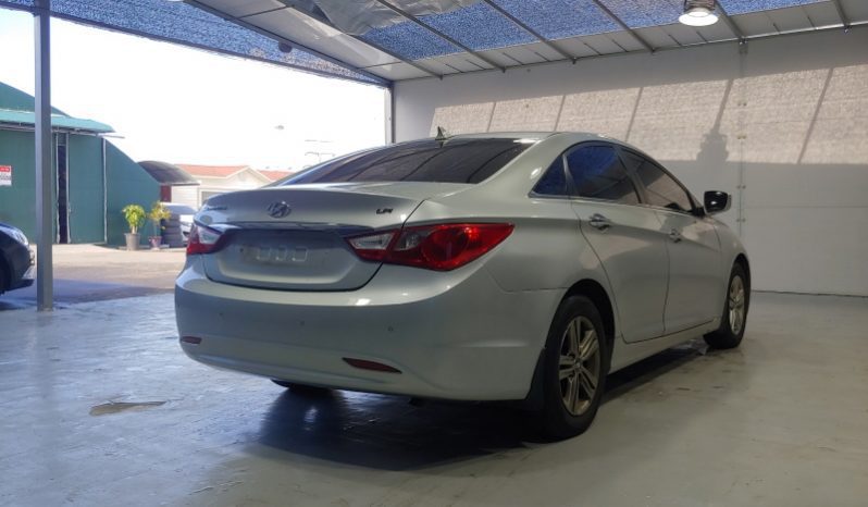 2014 Hyundai YF Sonata full