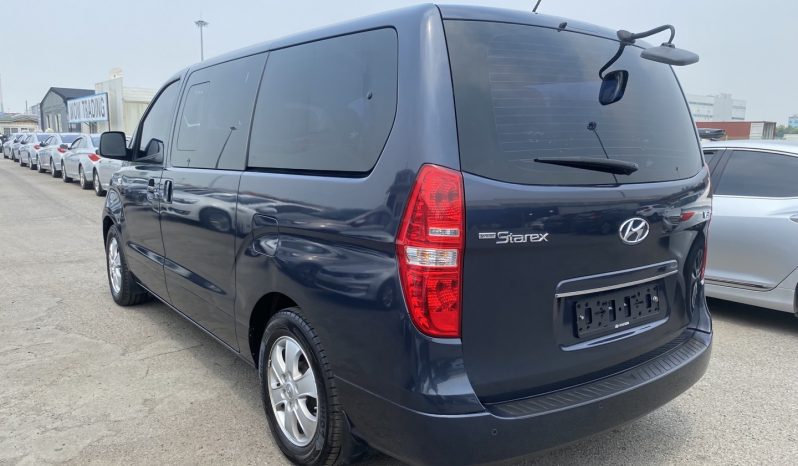 2018 Hyundai Grand Starex full